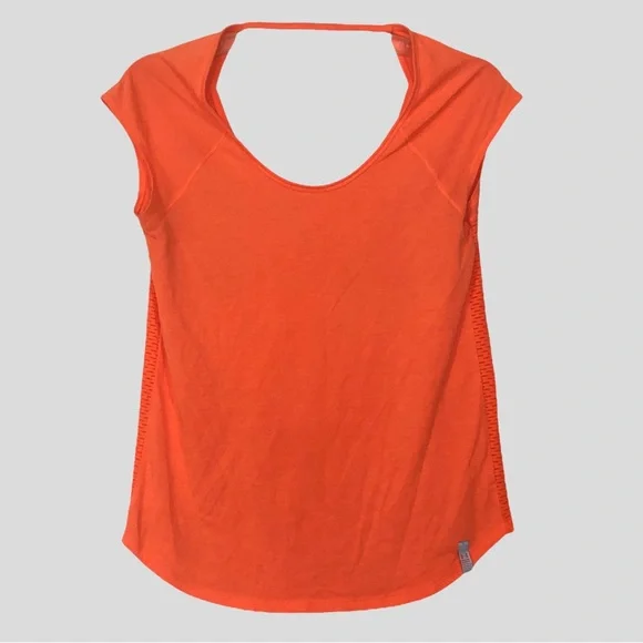 Under Armour Heat Gear Woman’s Top Size Medium Orange Semi Fitted Workou… - Picture 1 of 6